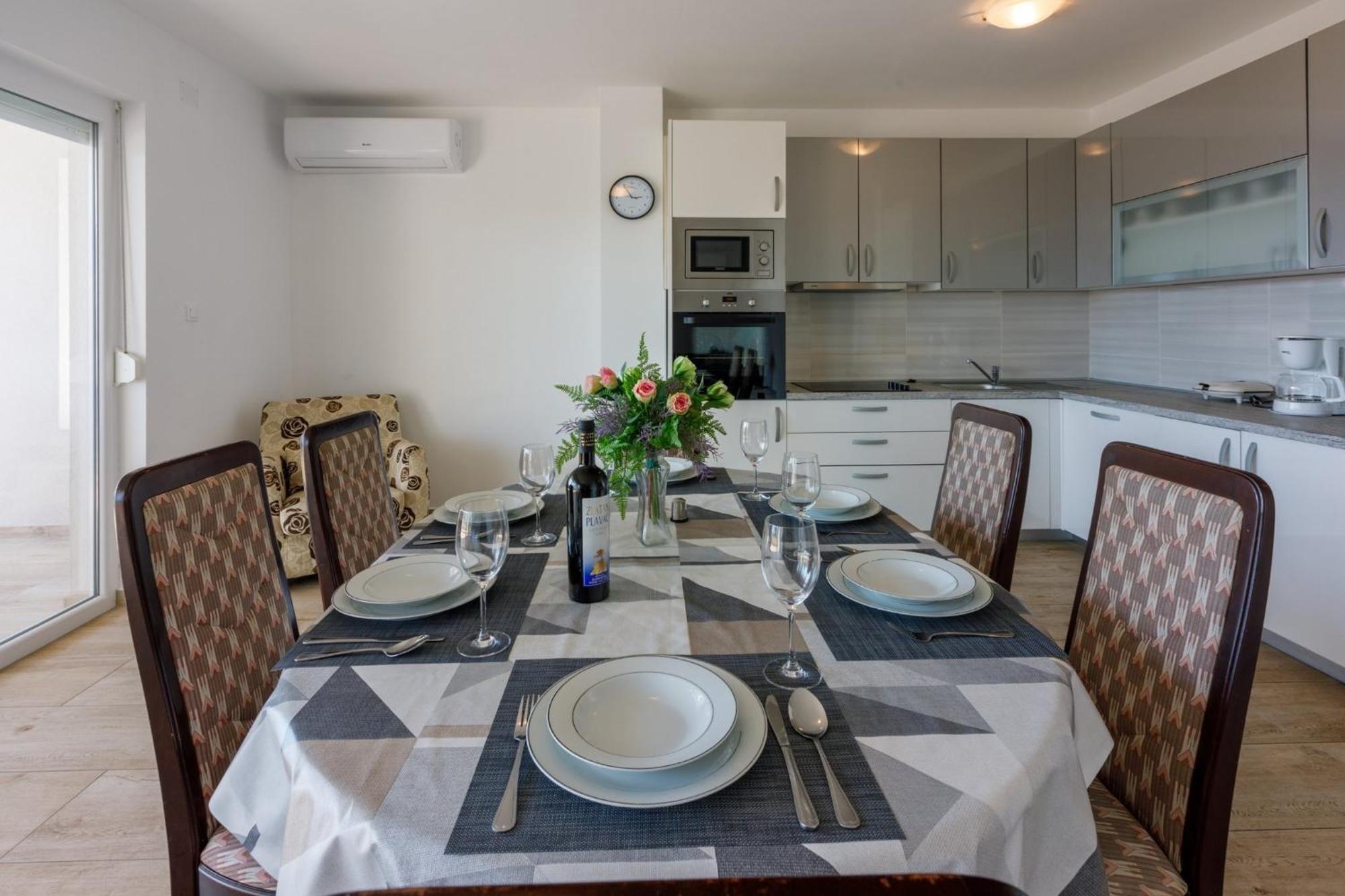 Melanie Apartment Crikvenica Bagian luar foto