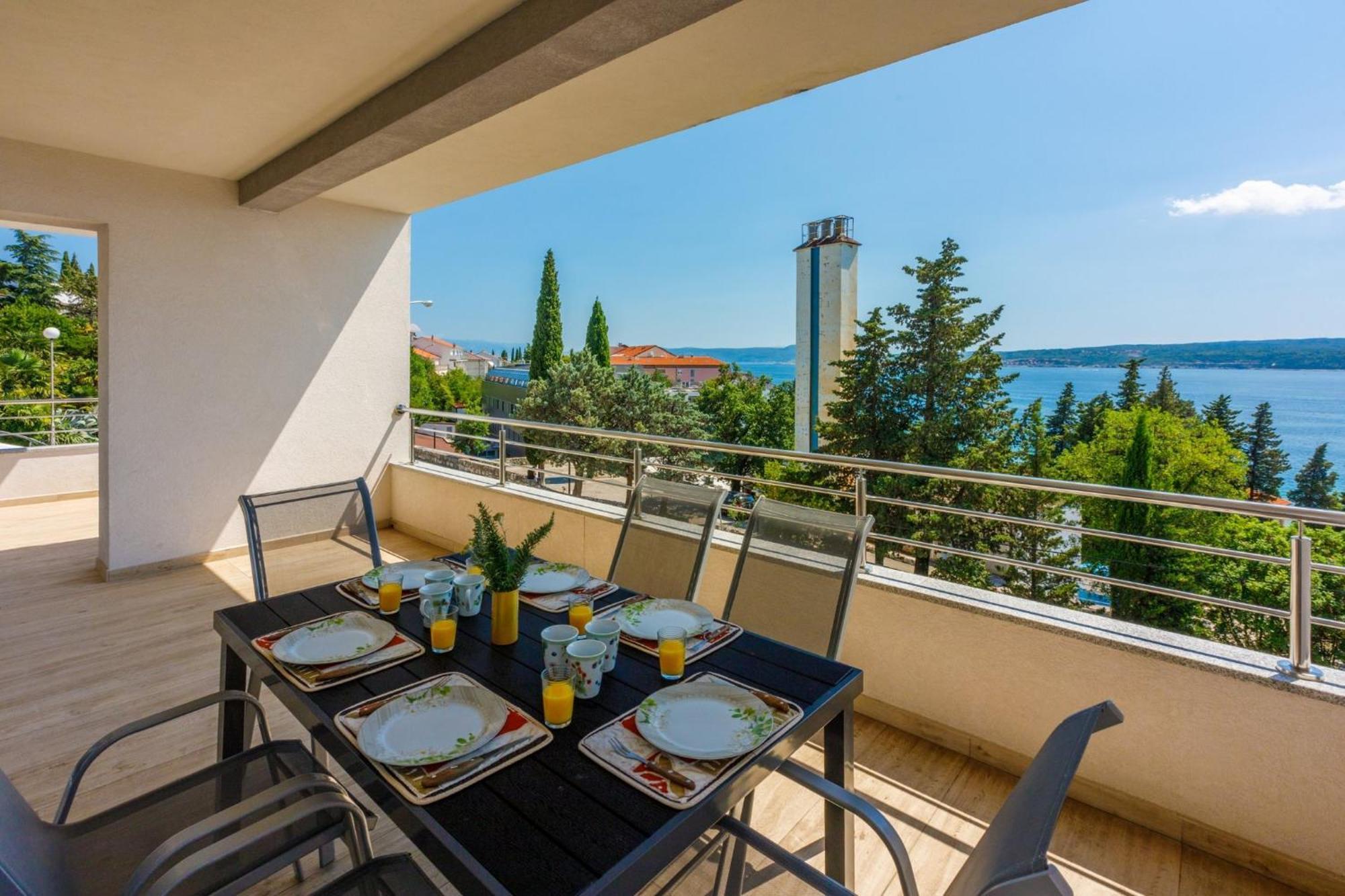 Melanie Apartment Crikvenica Bagian luar foto